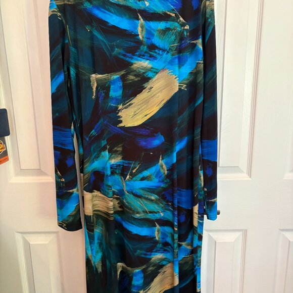 Beautiful wrap over style long sleeve dress, - Picture 2 of 4